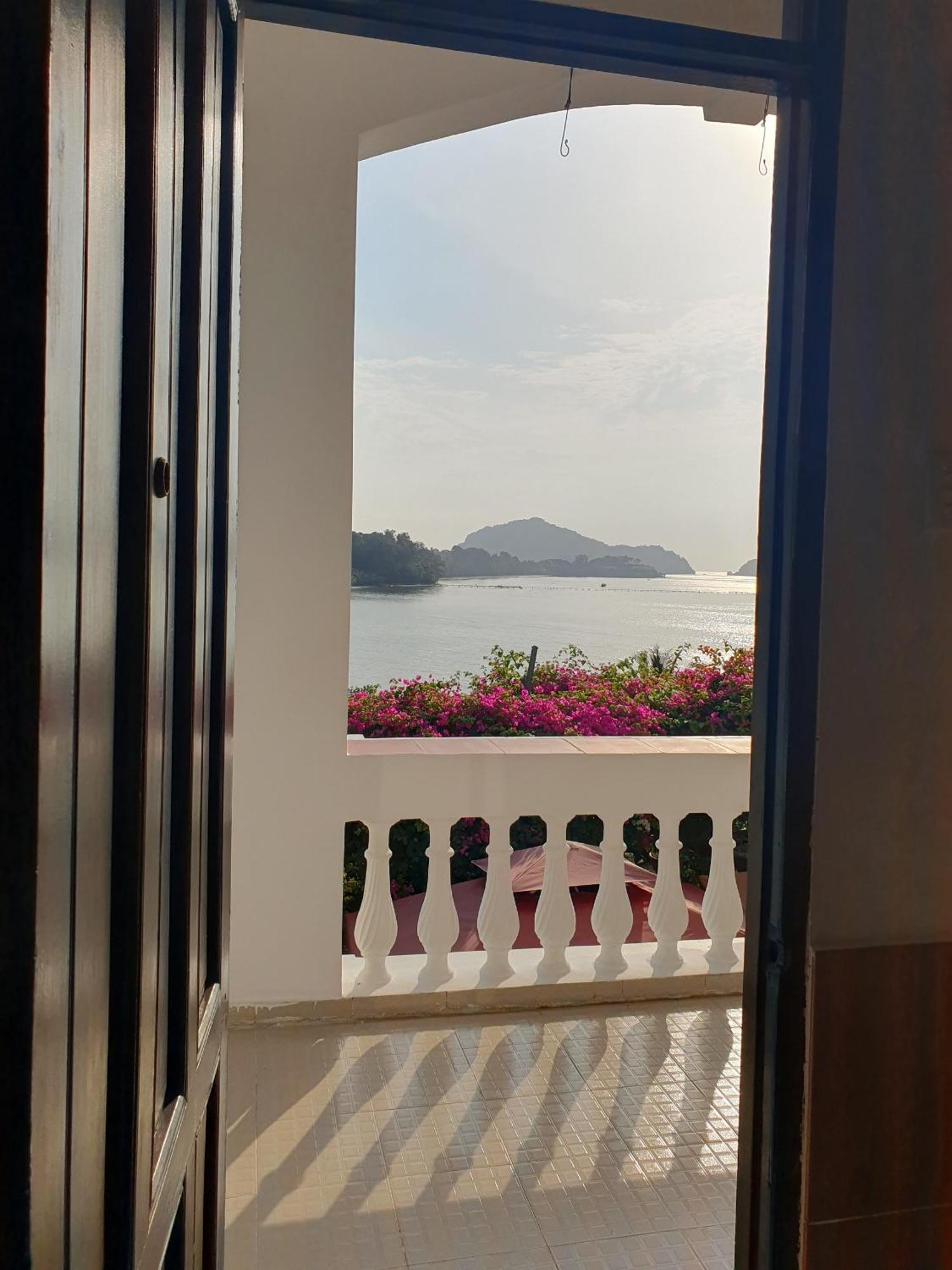 Green Hill Guest House Kien Luong Esterno foto