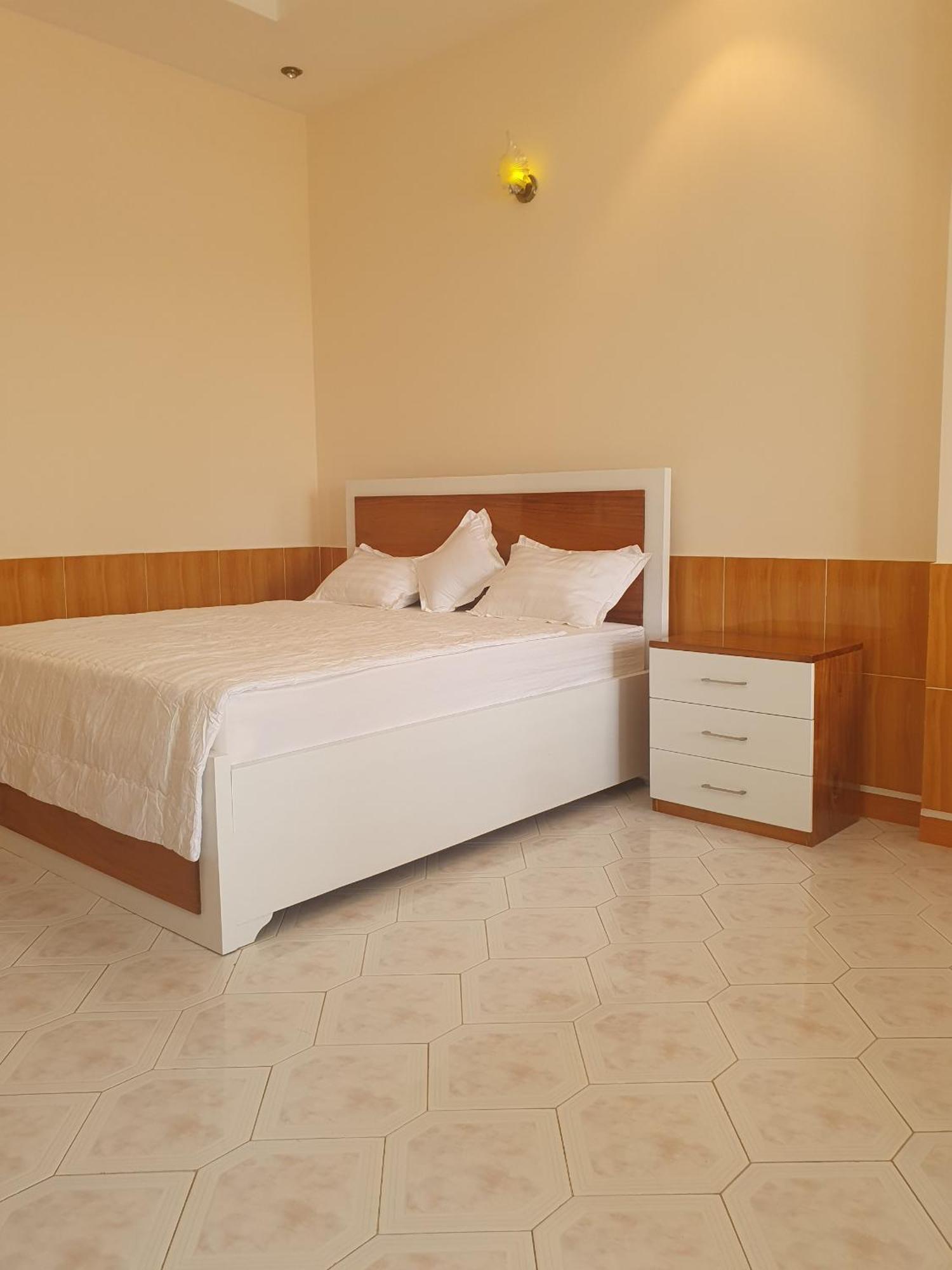 Green Hill Guest House Kien Luong Esterno foto