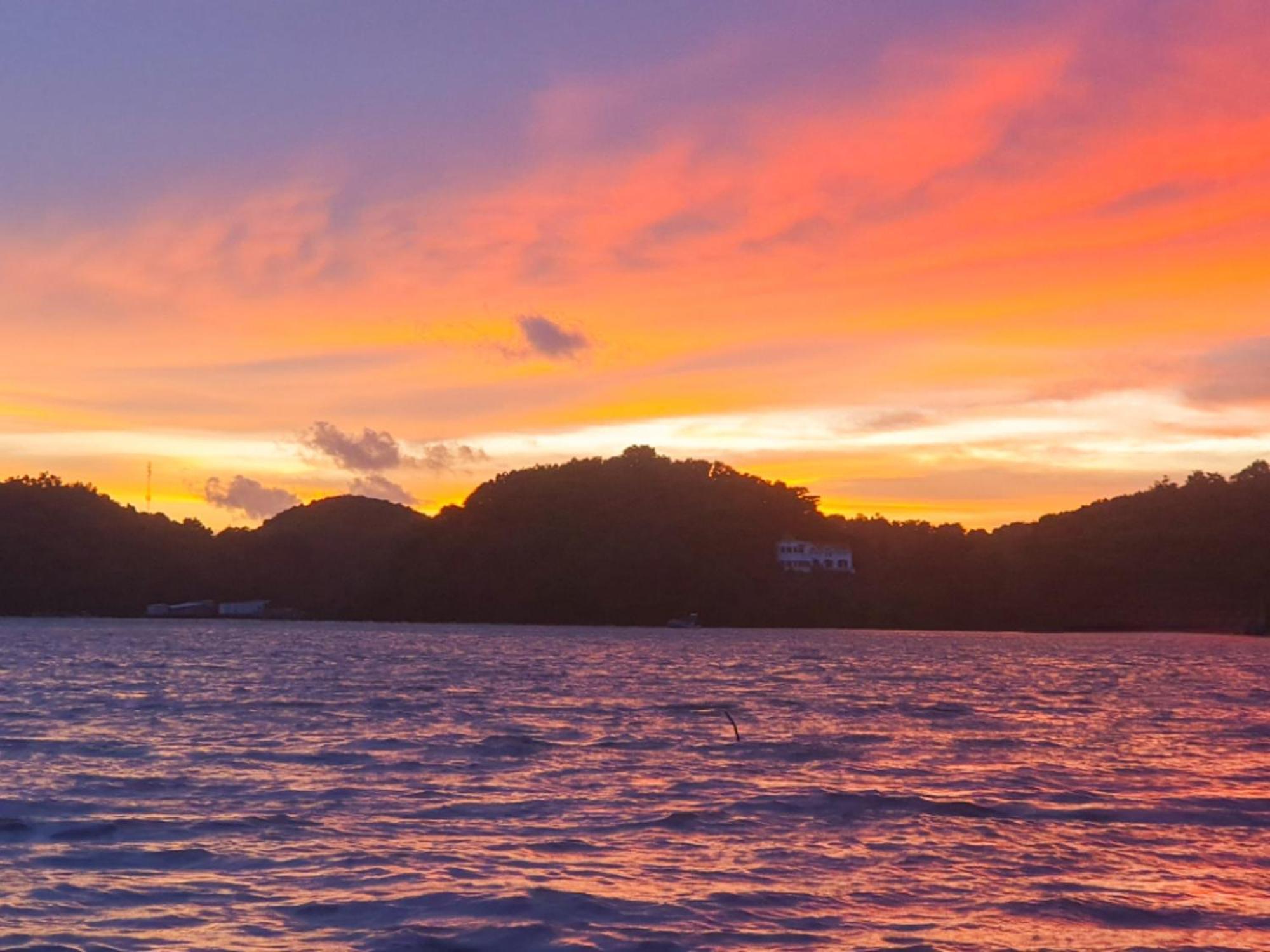 Green Hill Guest House Kien Luong Esterno foto