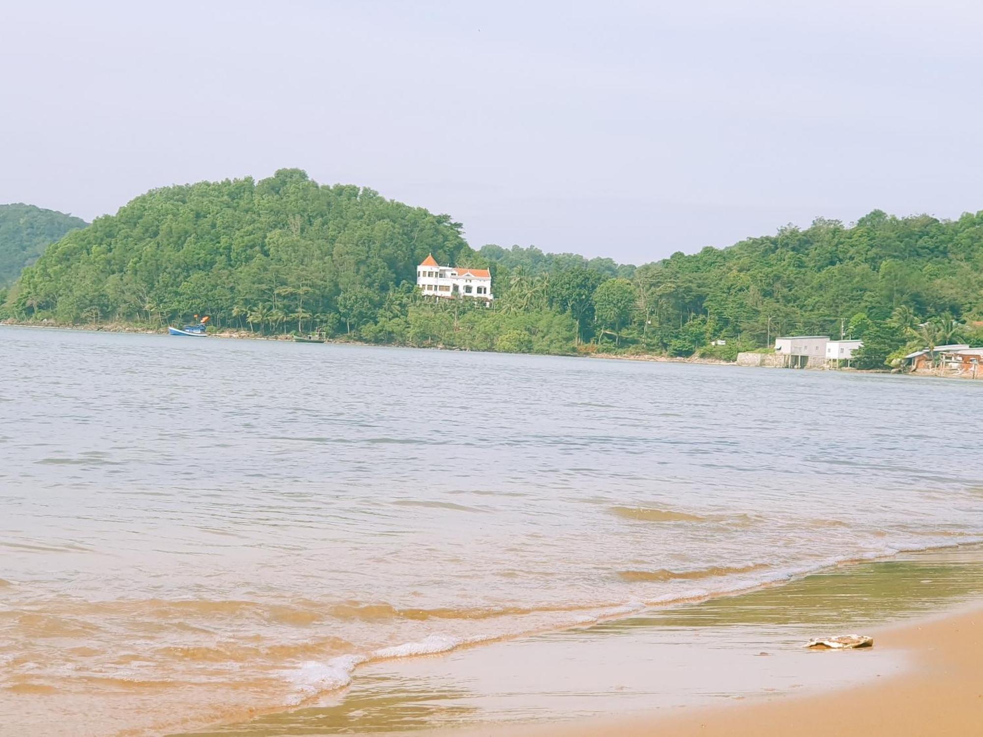 Green Hill Guest House Kien Luong Esterno foto