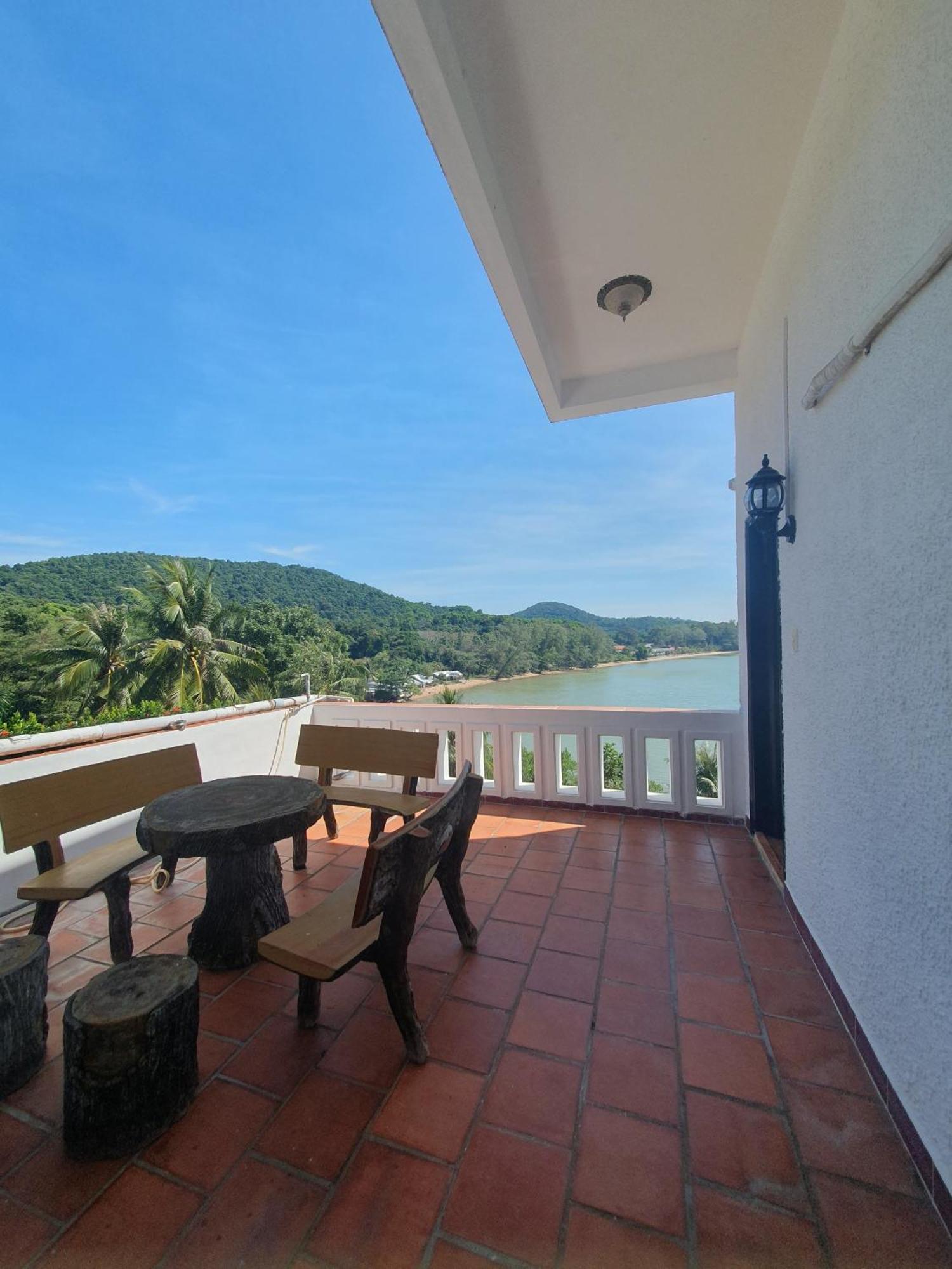 Green Hill Guest House Kien Luong Esterno foto